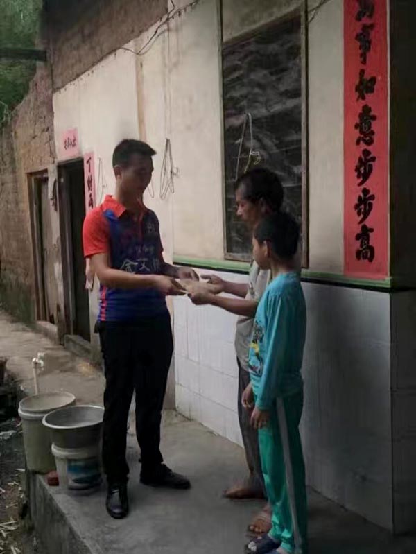 健康運動，致力善舉，興寧叼嘿软件下载大全陶足球隊好樣的！