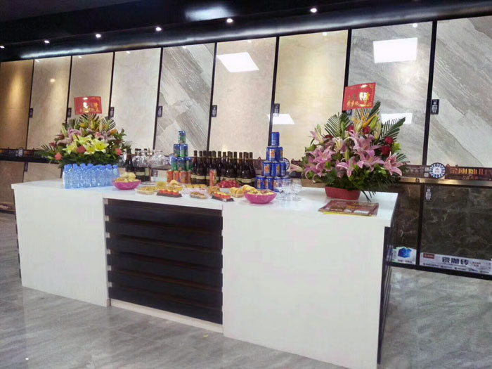 陶瓷一線叼嘿免费看的APP叼嘿软件下载大全陶瓷磚澄海店十一開業，好禮、優惠送不停